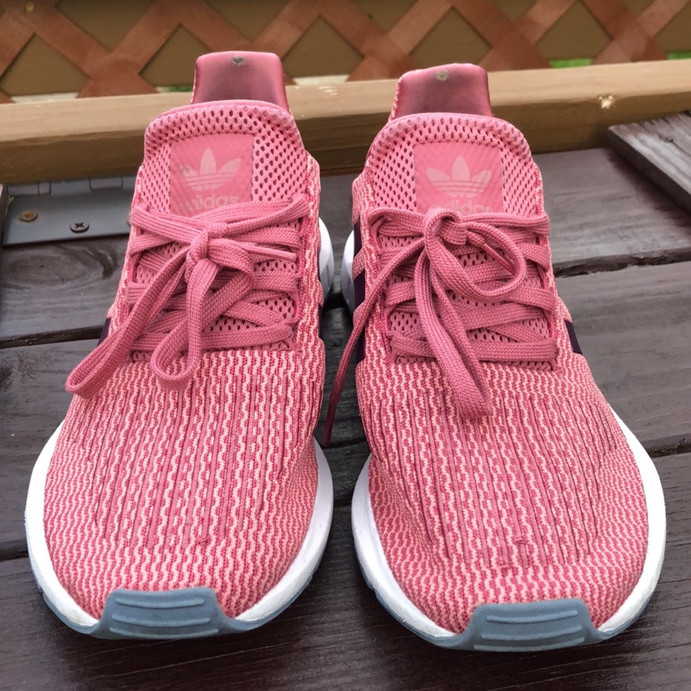 Adidas Swift Run